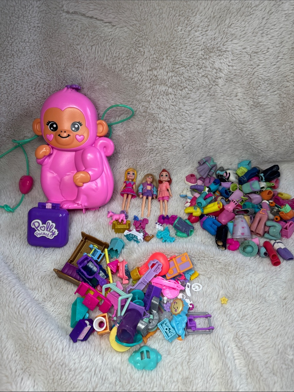 Polly Pocket Playset Bundle with Accessories
